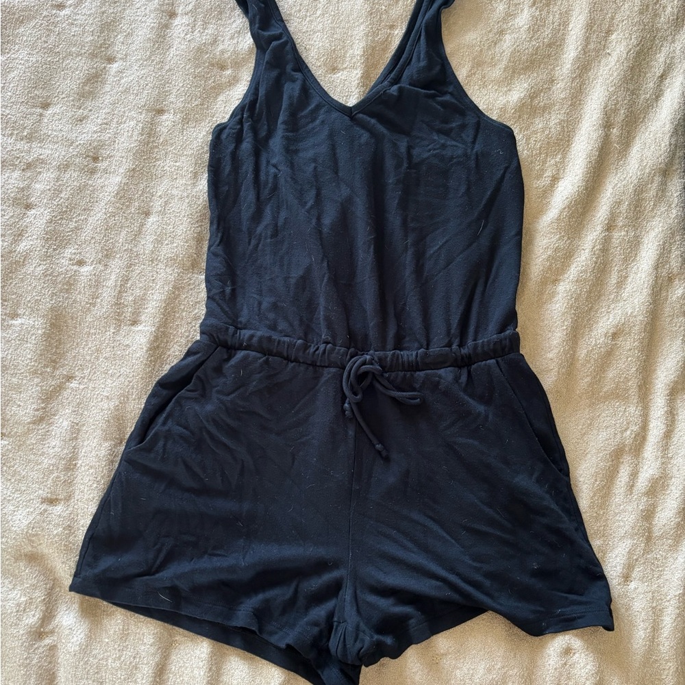 Beyond Yoga Black Sleeveless V-Neck Romper
